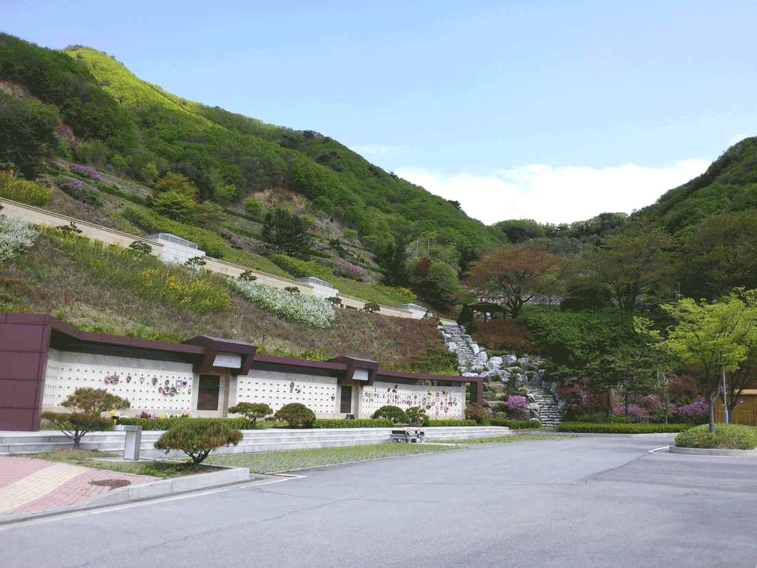 벽체식봉안묘 전경사진